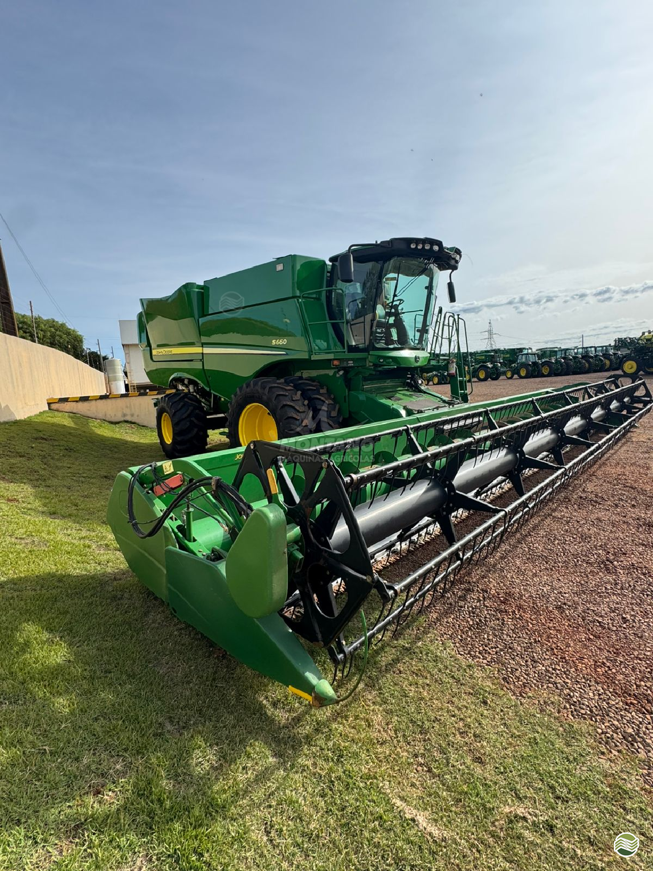 COLHEITADEIRA JOHN DEERE JOHN DEERE S660 Montano Máquinas Agrícolas LAGOA VERMELHA RIO GRANDE DO SUL RS